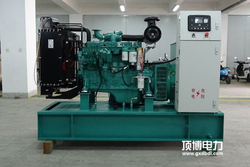 過(guò)熱馬上加冷卻水，難怪柴油發(fā)電機(jī)組又要維修！