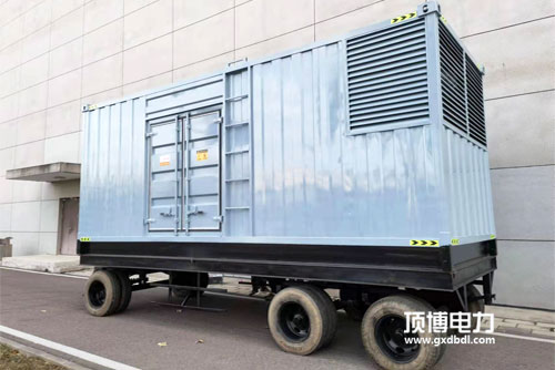 頂博為江西鷹鵬水泥有限公司定制防雨四輪拖車式150kw移動柴油發電機組